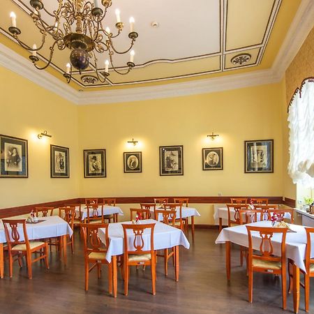 Zdroj Wojciech Aparthotel Ladek-Zdroj Ngoại thất bức ảnh