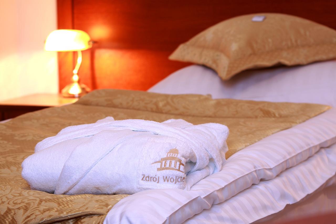 Zdroj Wojciech Aparthotel Ladek-Zdroj Ngoại thất bức ảnh
