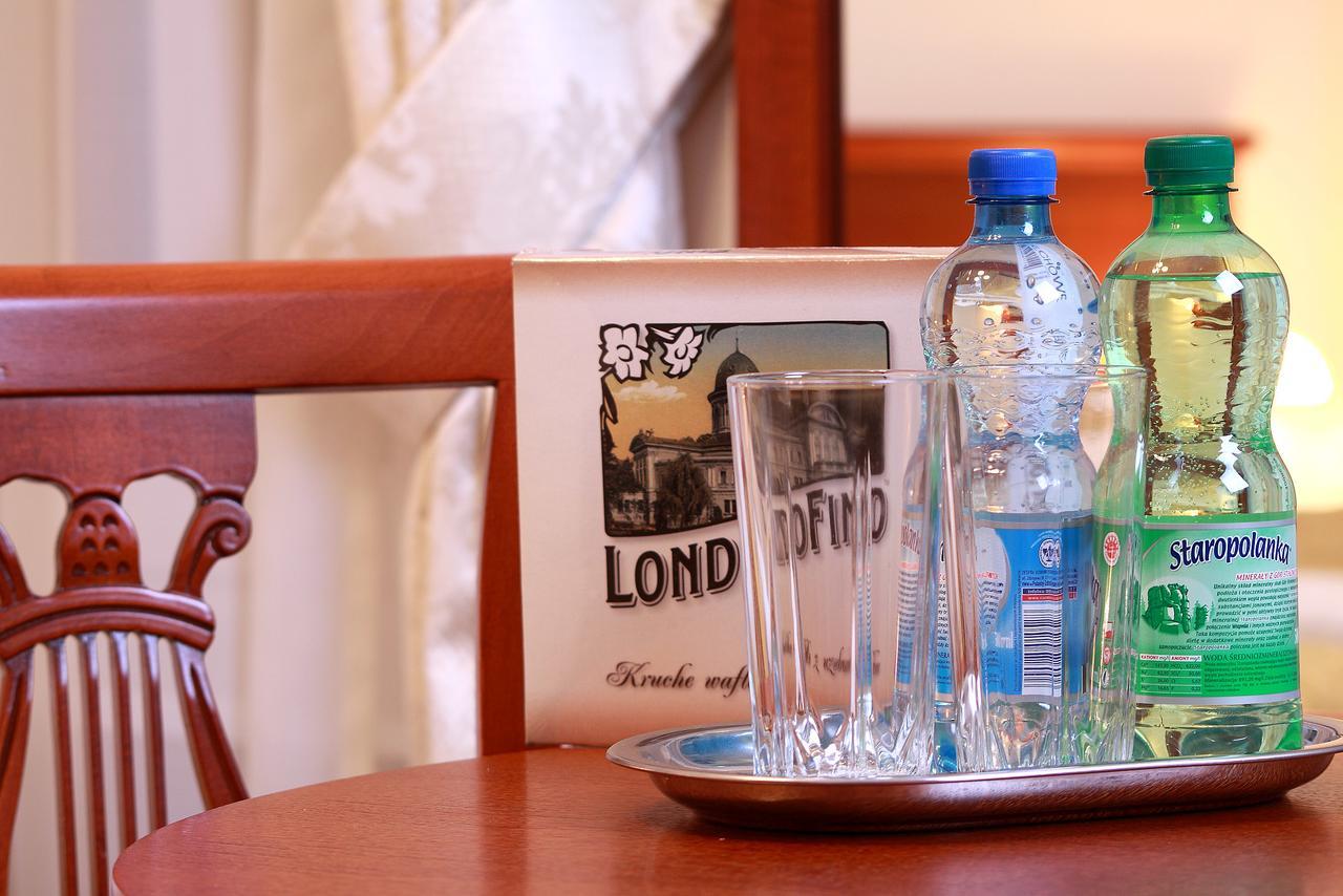Zdroj Wojciech Aparthotel Ladek-Zdroj Ngoại thất bức ảnh