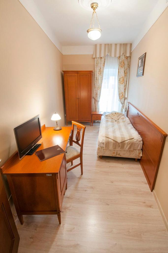 Zdroj Wojciech Aparthotel Ladek-Zdroj Ngoại thất bức ảnh